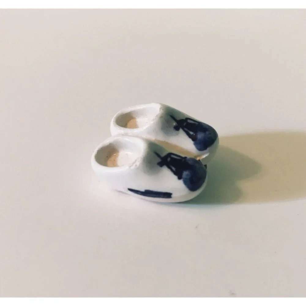 Vintage Holland  Souvenir Pin Miniature Clogs Dutch Travel